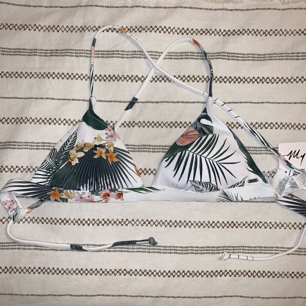 Rip curl medium bikini top NWT